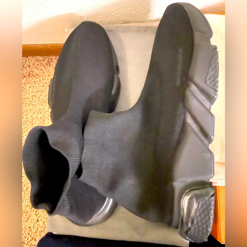 BRAND NEW- Balenciaga Speed Trainer Sneakers - Picture 5 of 8